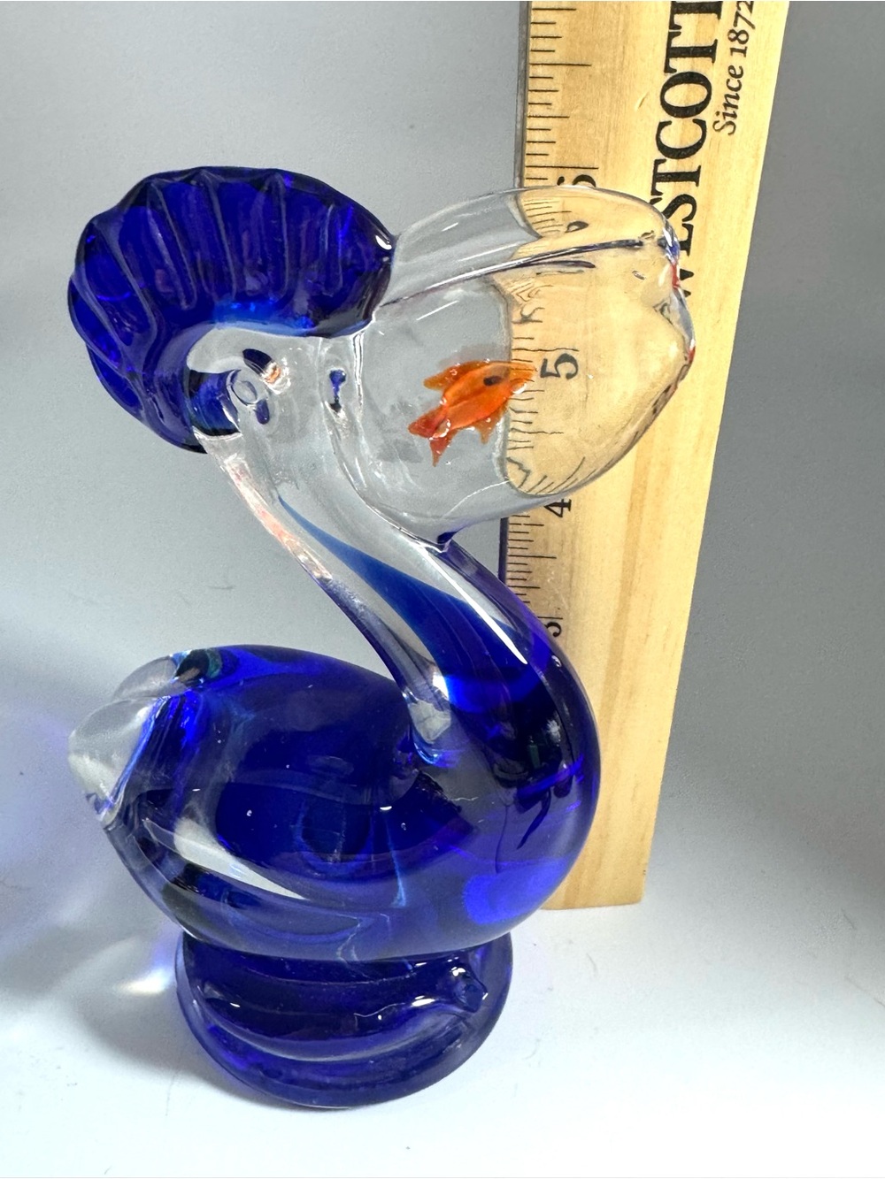 Glass Pelican with Goldfish - Picture 5 of 6